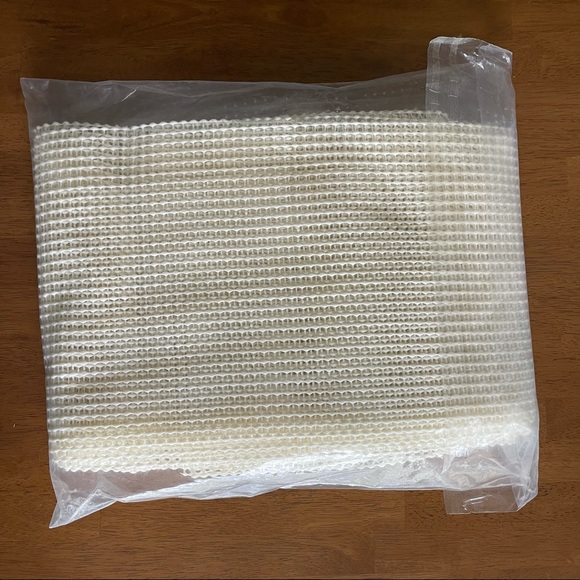 Surya Lock Grip Rug Gripper for Hard Surfaces 5x8 - Picture 8 of 8